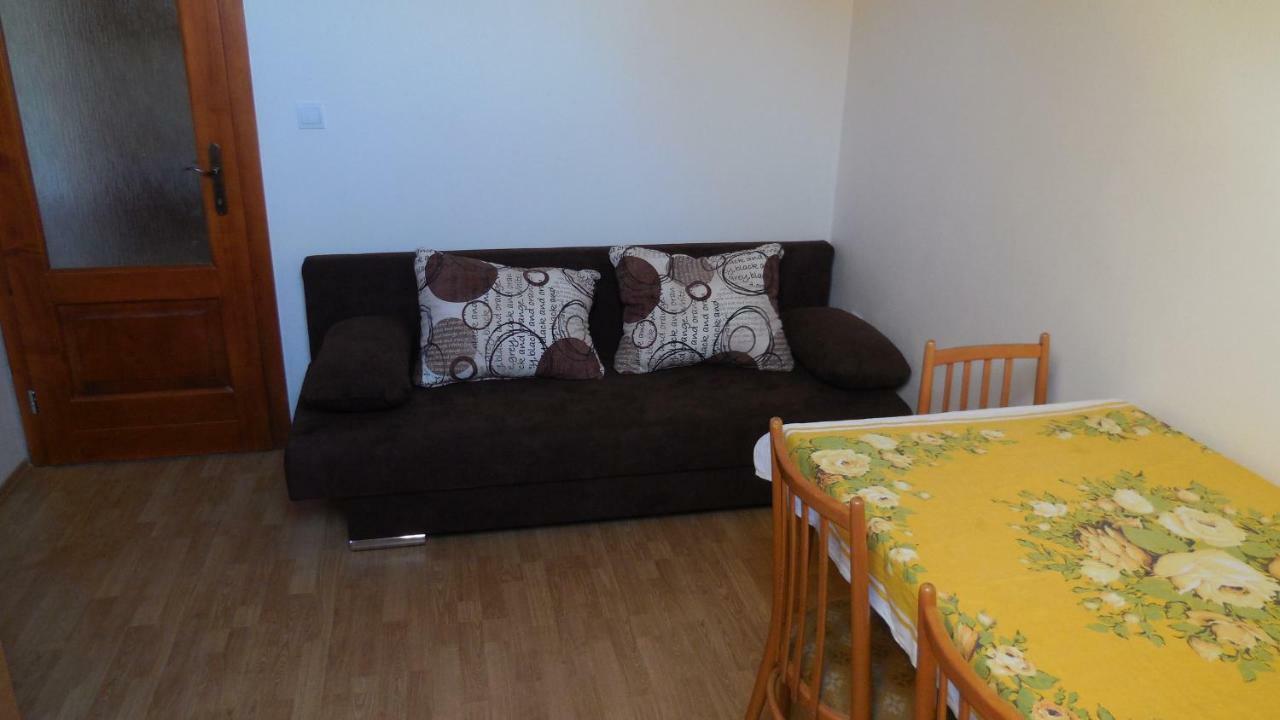 Privat Pod Kostolom - Ubytovanie Valca Bagian luar foto